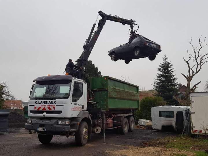 Enlèvement d'épave de voiture à domicile Douai